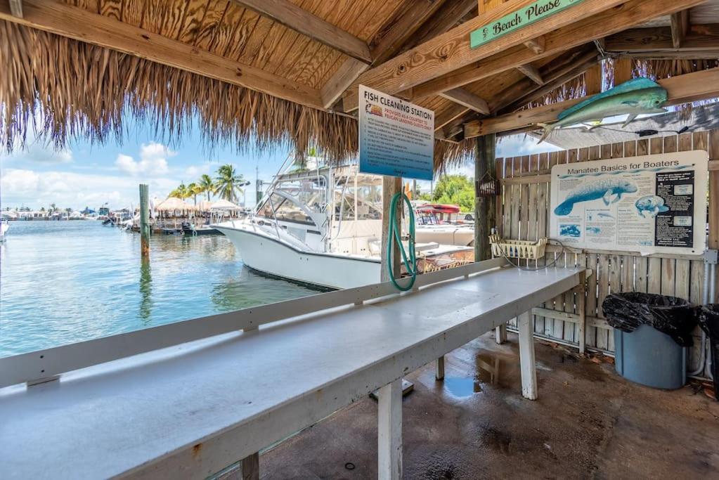 St Kitts - Downtown Waterfront Penthouse Pool Dock Parking Villa Key West Kültér fotó